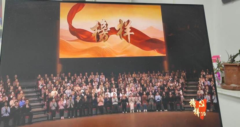 ceddc4925b56e8993b45db24e95d85c3_compress