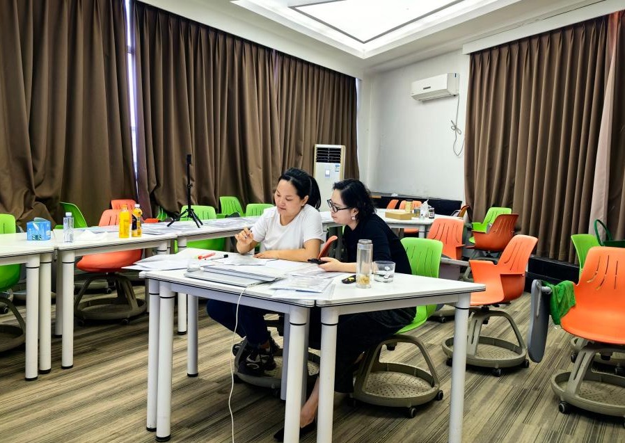 湖北省青教赛一等奖获得者、文传学院陈星老师：与学生心连心，在教学中共成长