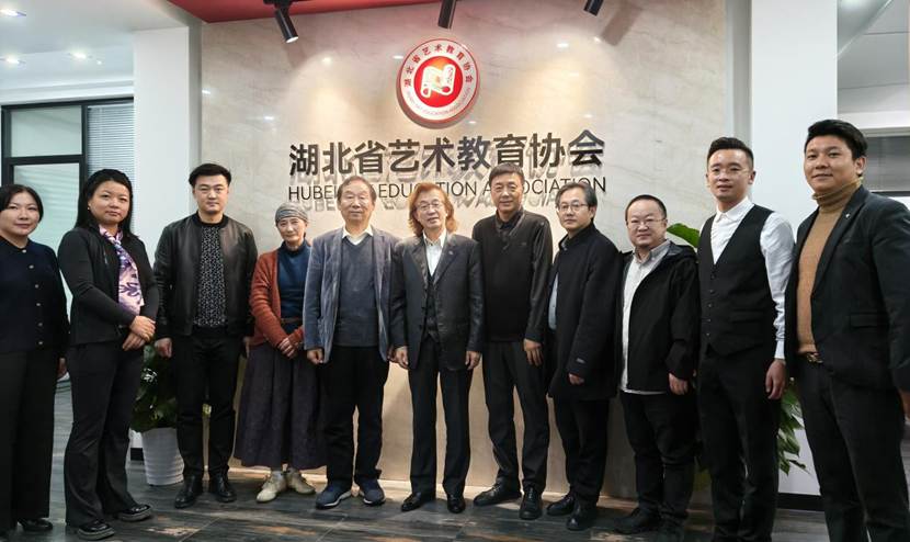 81f662571ec946161a7ff3266f168b10